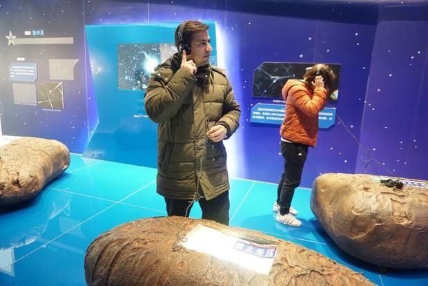 【學(xué)思踐悟·十九大】印度專家：厲害了！中國“天眼”展現(xiàn)大國科技實力